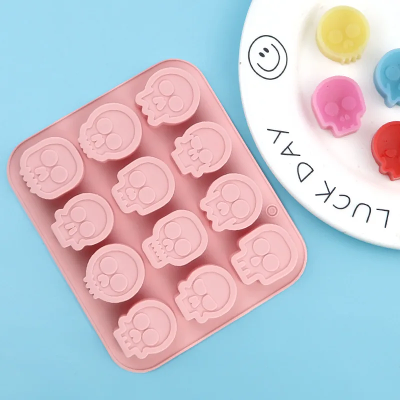 Wholesale 12 Different Skull DIY Chocolate Molds Silicone Jelly Pudding Moulds 638