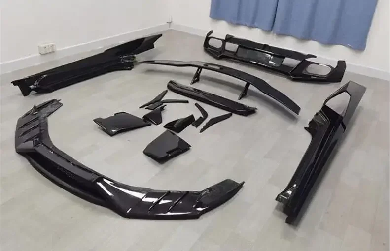 لامبورغيني هوراكان LP580 LP610 ألياف الكربون الحقيقية سيارة المصد الأمامي الشفاه الخلفي الناشر جذع المفسد الجانب التنانير طقم الجسم