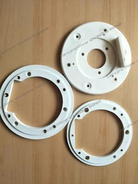 

Surgical shadowless lamp accessories, plastic sheets, gaskets, glass clips