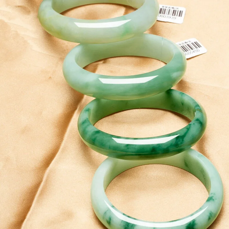 Myanmar Old Mine for , Ice-Waxy , Positive Yang Green with Flower Pattern, Women's Jadeite Bracelet