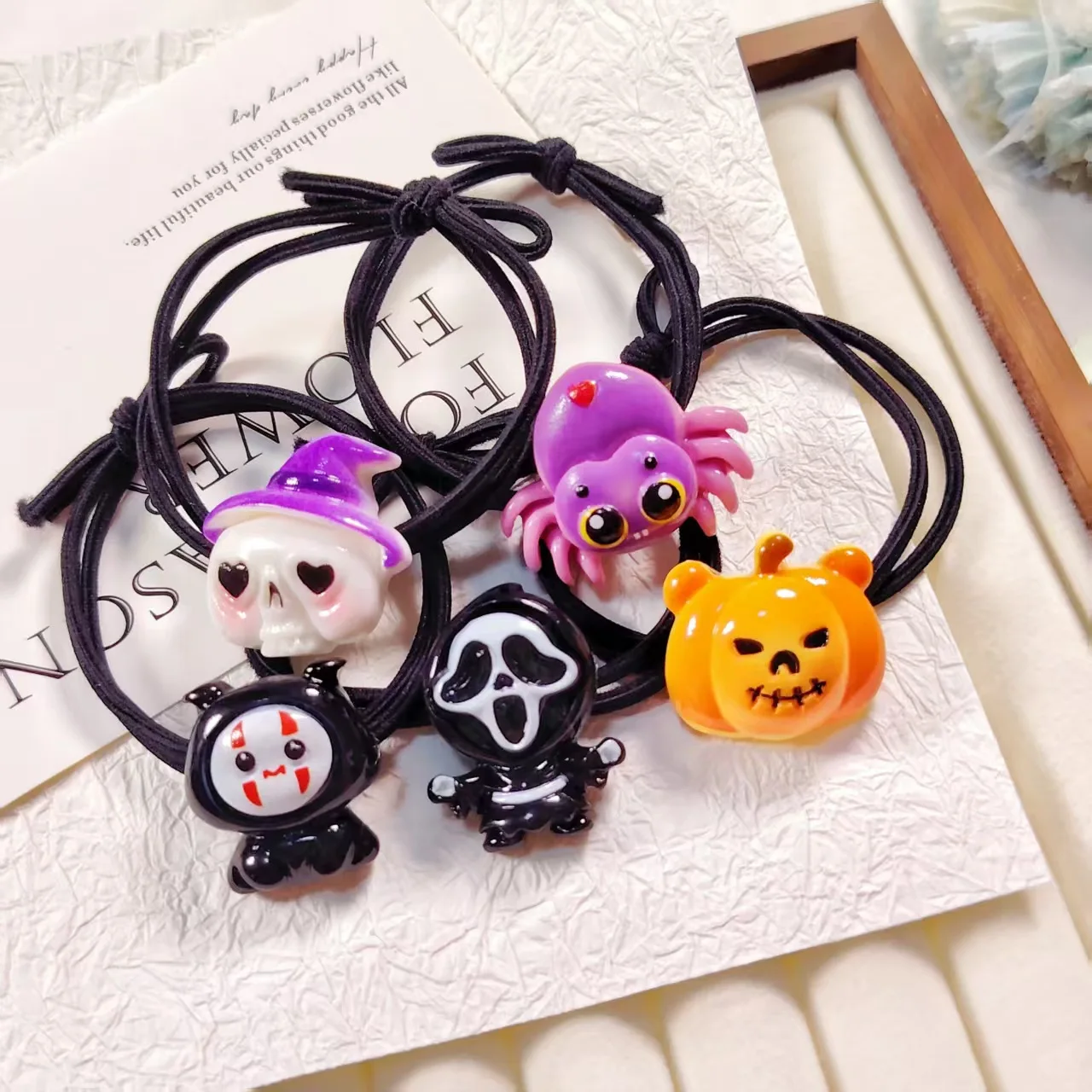 5Pcs Random Halloween Hair Ties Cute Pumpkin Ghost Spider Cartoon Elastic Hair Bands Kids Girls Party Costume Hair Accessories