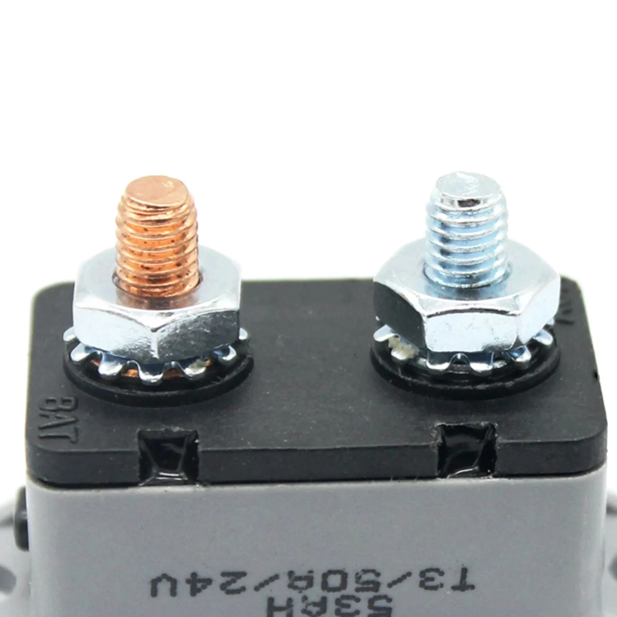 

Manual Reset Circuit Breaker 50a 24V Plastic Body with Mounting Bracket for 12-28V Chargers Trucks Marine Rv