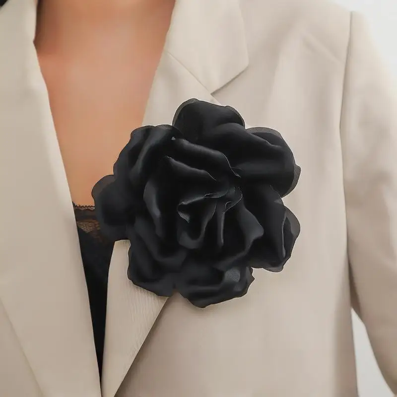 One Piece Large Black 3D Flower Chest Brooch - Personalized, Versatile Satin Pin for Women