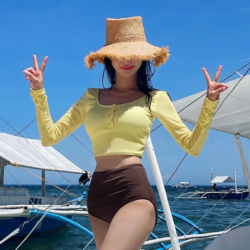 

Women Two Piece Long Sleeve Rash Guard Sets Built in Bra Swim Shirt with Side Draw String Top and Boyshorts Sunsuit Beachwear