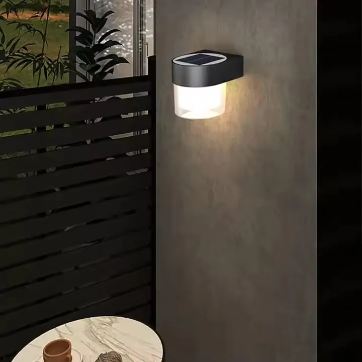 超省エネ現代ソーラーledフェンスライト屋外用ip65防水アルミガーデンソーラーウォールライト