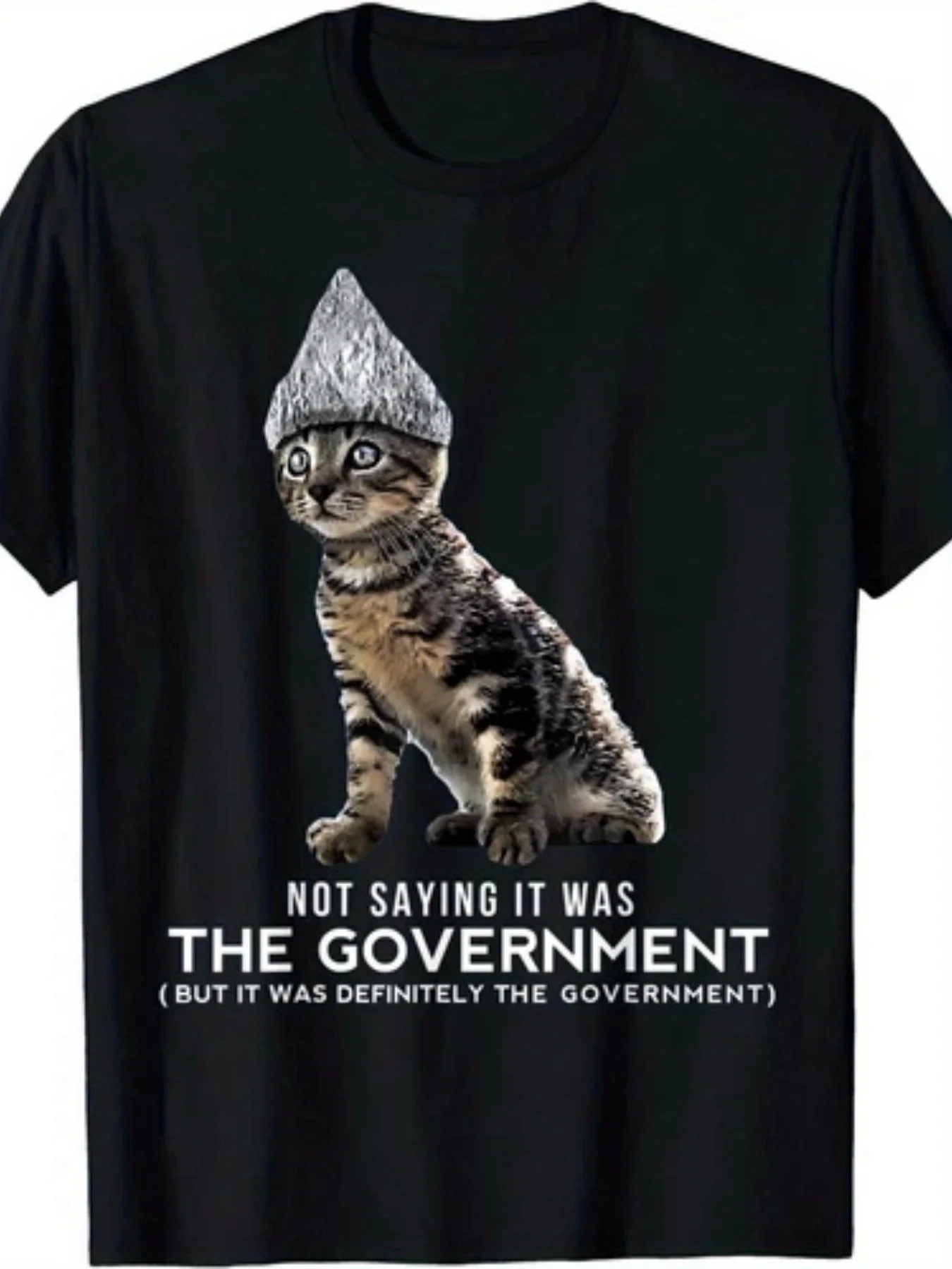 Men's Funny Conspiracy Cat Tin Foil Hat T-Shirt With Government Spy Graphic & Tin Foil Headset Design - Novelty Gift For Spies,,