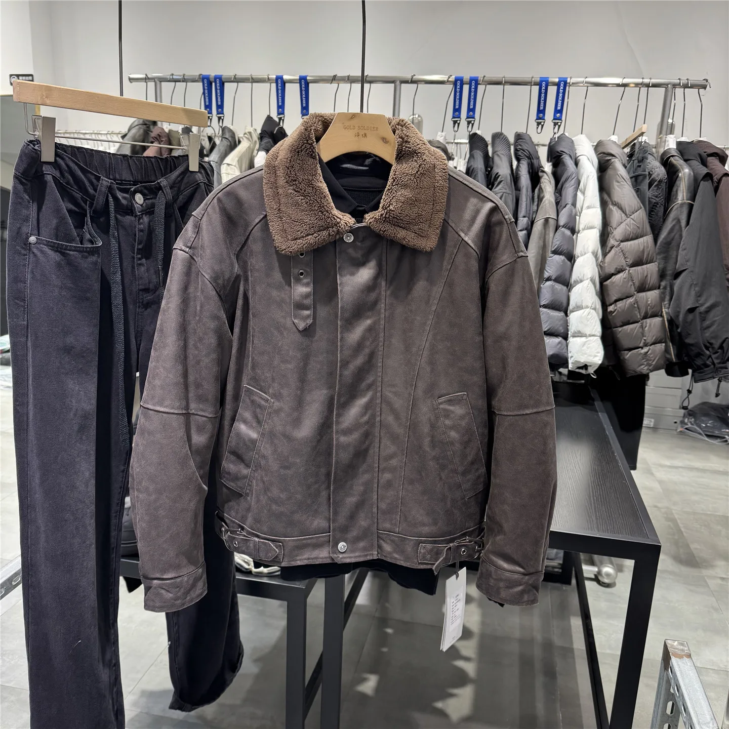 

American High-End Retro Fce Lined Leather Jaet Men's Winter eepskin Warm Motorcycle Clothes PU Leather Coat