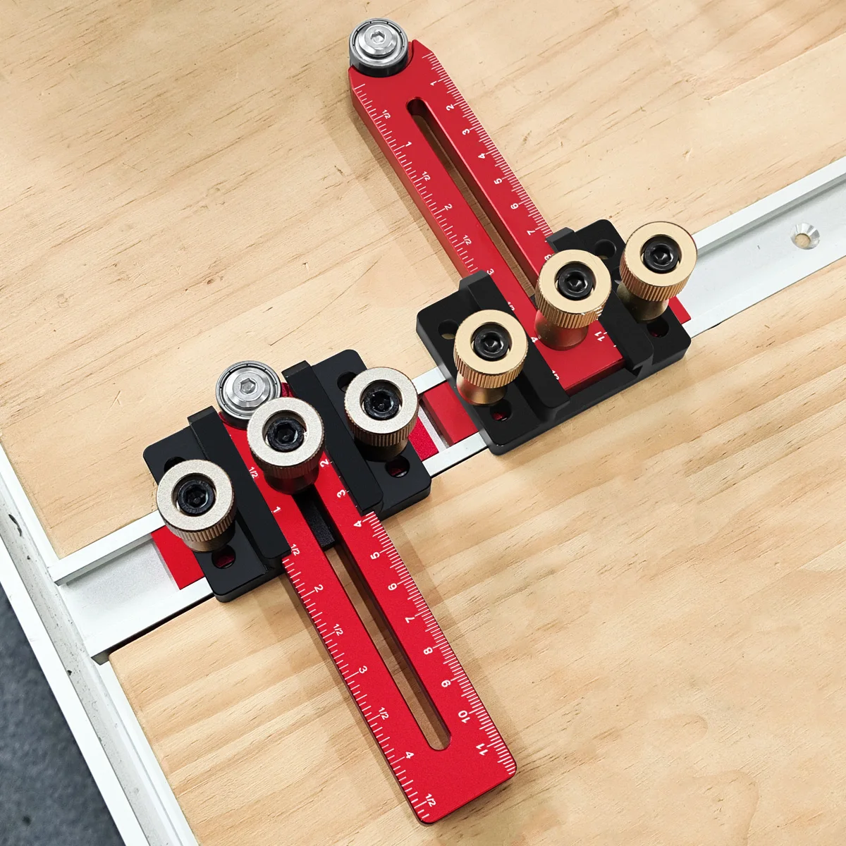 Thin Rip Jig Table Saw Jig Guide, Table Jig With 2 Guide Bearings Telescopic For Standard Miter Strip Cuts Woodworking Tools