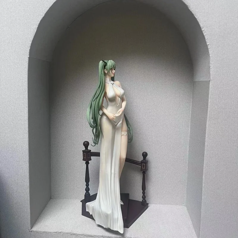 New Spot Hatsune Miku Anime Figure Green Hair Princess Sexy Action Figure Girls Model Statue Desktop Ornaments Crafts Toy Gift