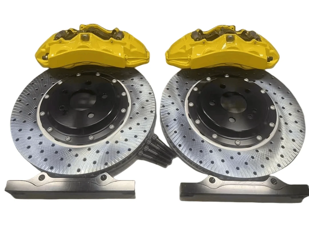 The New AMG C63 Six-piston Caliper Is Suitable for Mercedes-Benz E-Class W115 W123 W124 W207 W210 W212 W213 and Other Models view 5