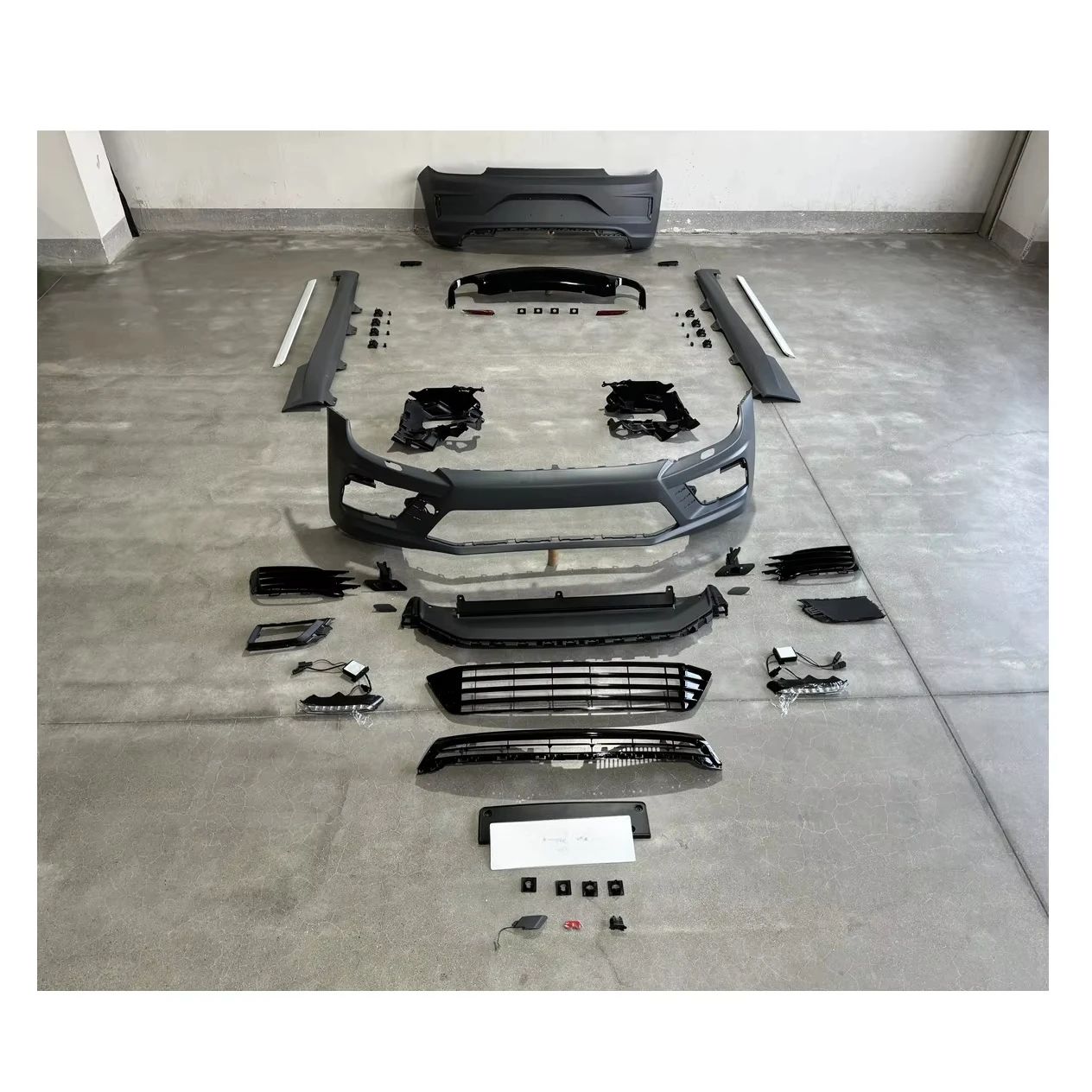 forCar Facelift Auto Front Rear Bumpers Bodykit for VW Scirocco 2015 R Bodykit with Diffuser
