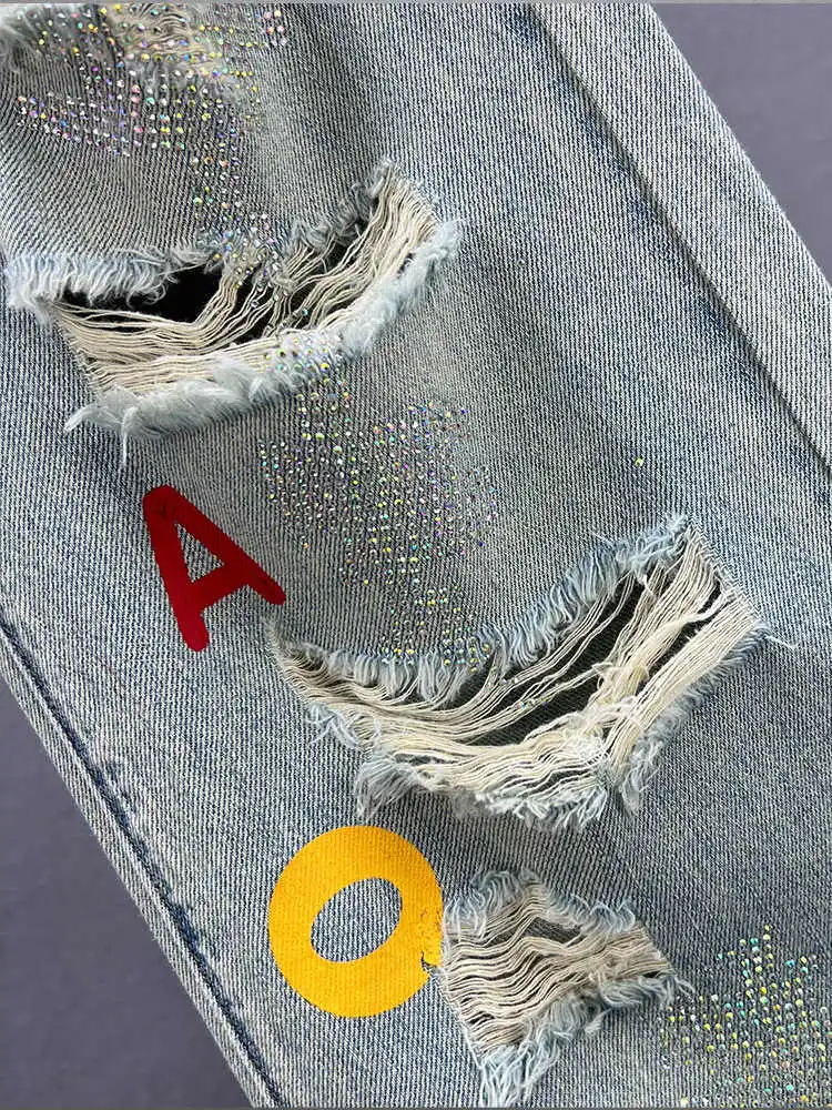 Letnie damskie spodnie jeansowe z dziurami moda codzienna luźny napis drukuj Rhinestone spodnie żebraka wysokiej talii cienkie dżinsy z prostymi nogawkami