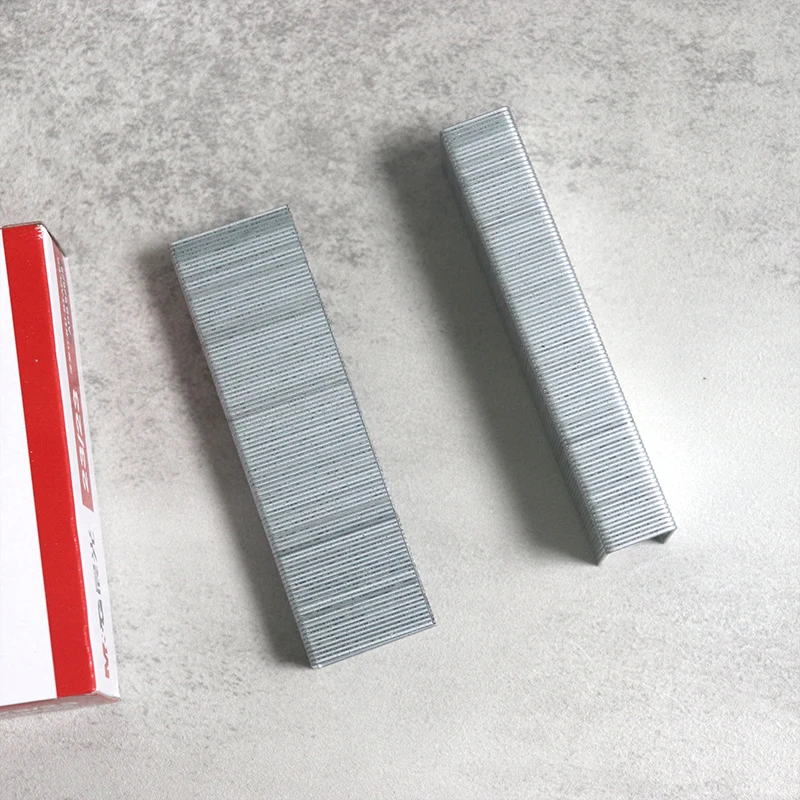 M&G 23/23 스테이플러 스테이플, 긴 다리 스테이플, 2~200페이지 스테이플링 가능, 1팩/5박스, 학교 및 사무실 책상 사용에 적합.