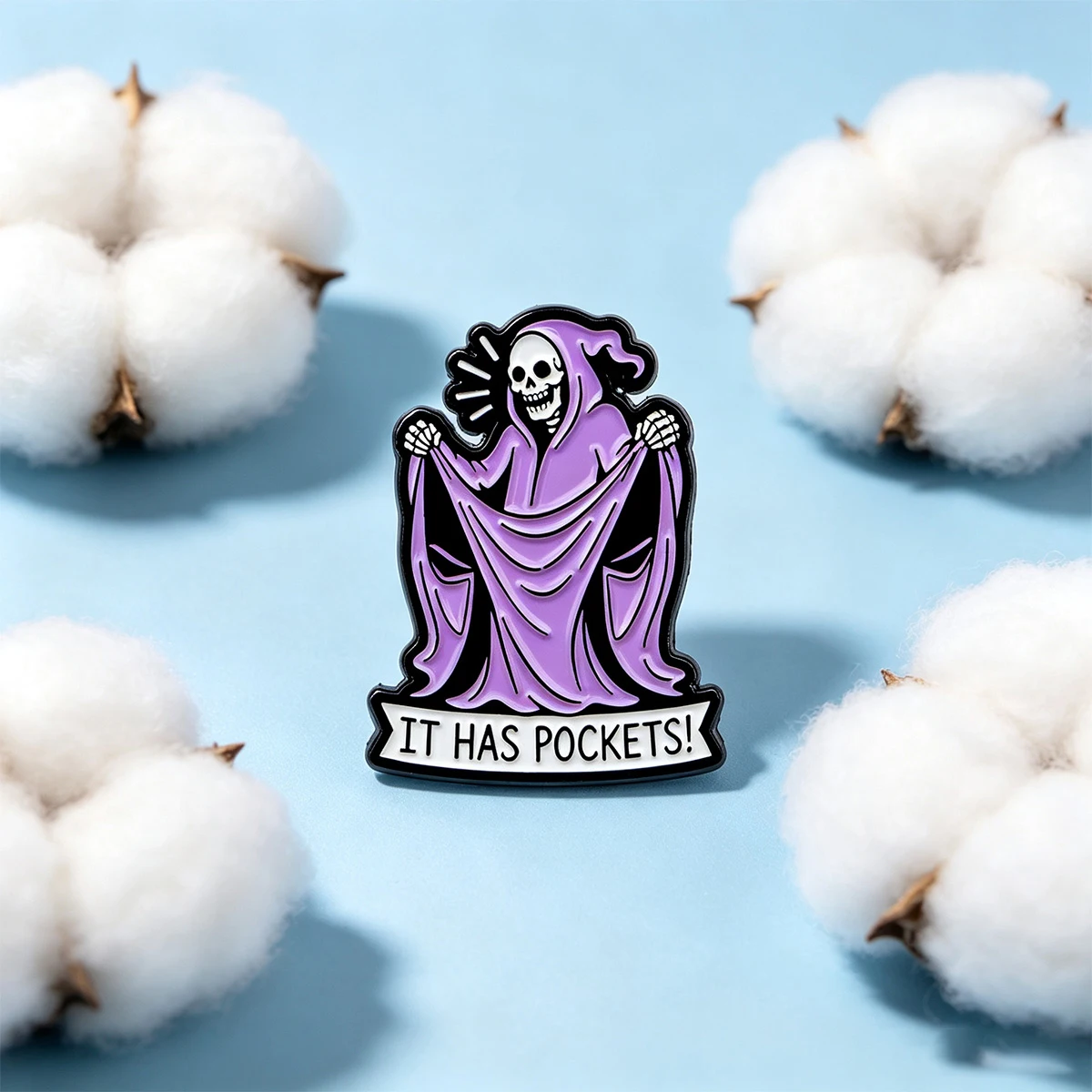9 Stück lustige "ES HAT TASCHEN!" Emaille-Pin mit humorvollem Zitat, Brosche, Anstecknadel für Rucksack, Jacke, Kleidung, Dekorationszubehör, Geschenk – Detail 5