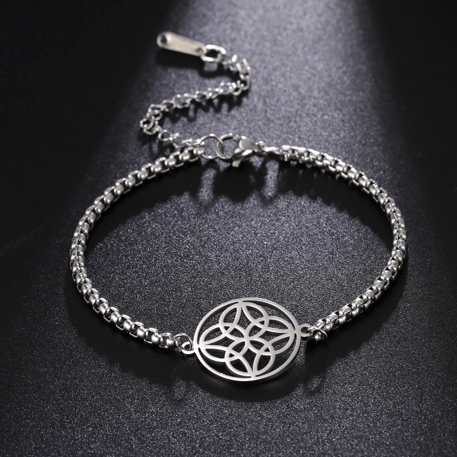 

Jeshayuan Special Celtic Knot Pendant Bracelet For Women Stainless Steel Trend Irish Lucky Amulet Jewelry Gift