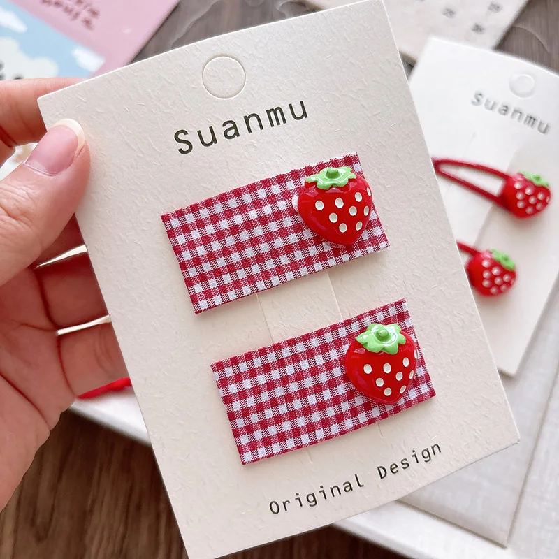 Детские-заколки-для-волос-красные-клетчатые-заколки-с-клубникой-боковые-зажимы-регулируемые-резинки-с-бантом-милые-рождественские-подарки-для-маленьких-девочек