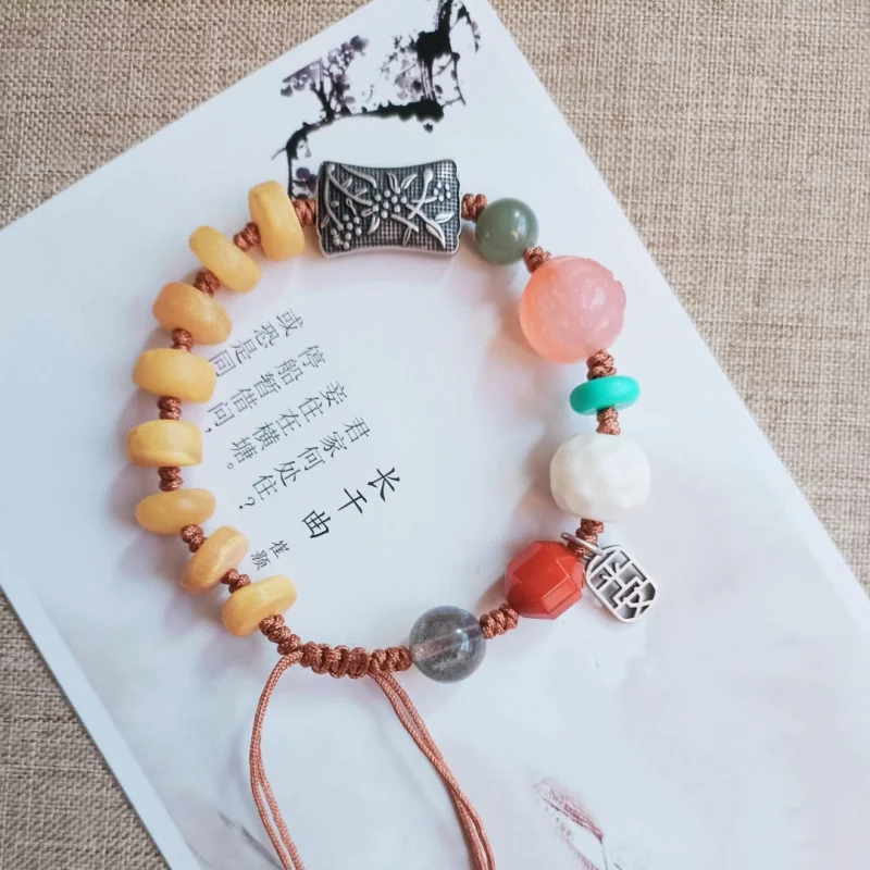 

Design Ornament Beeswax Cake Vintage Silver Multi Jewels Bracelet with Hetian Jade Yanyuan Peony Flower Moonstone