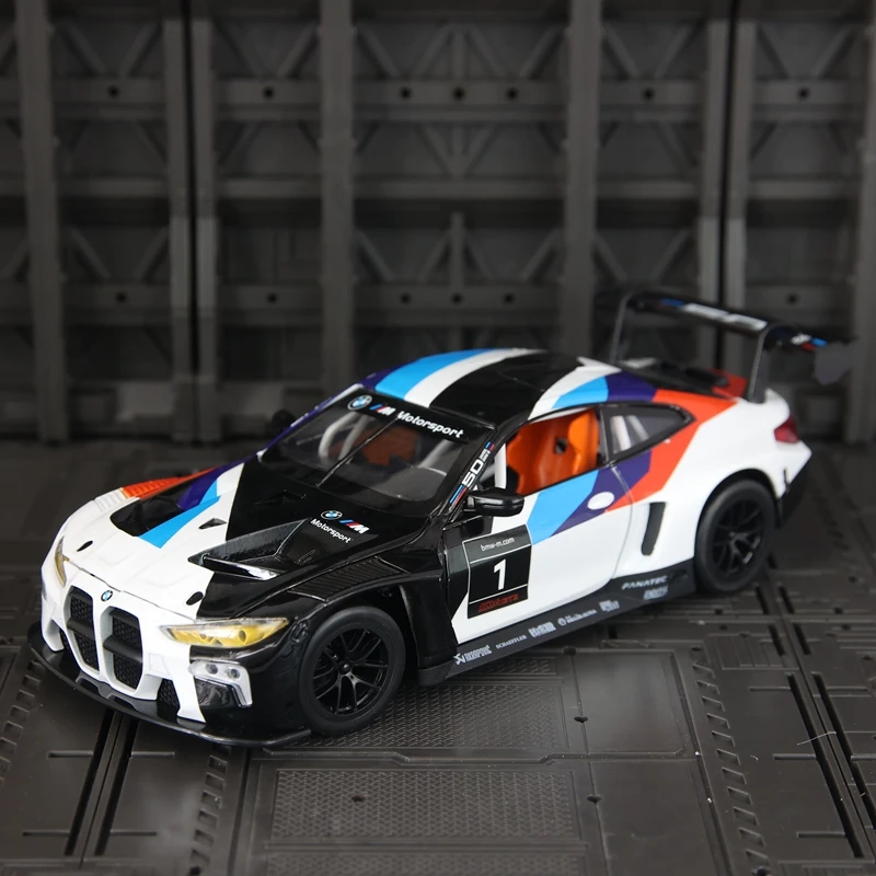 

CCA 1:24 BMW M4 GT3 rally car model alloy car ornaments acousto-optic steering children's toys 2 doors and hood can be opened.