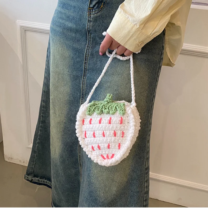 Fashionable and Cute Strawberry Crossbody Bag Handmade Crochet Wool Bag Casual Mini Shoulder Bag Women\'s Bag Wholesale