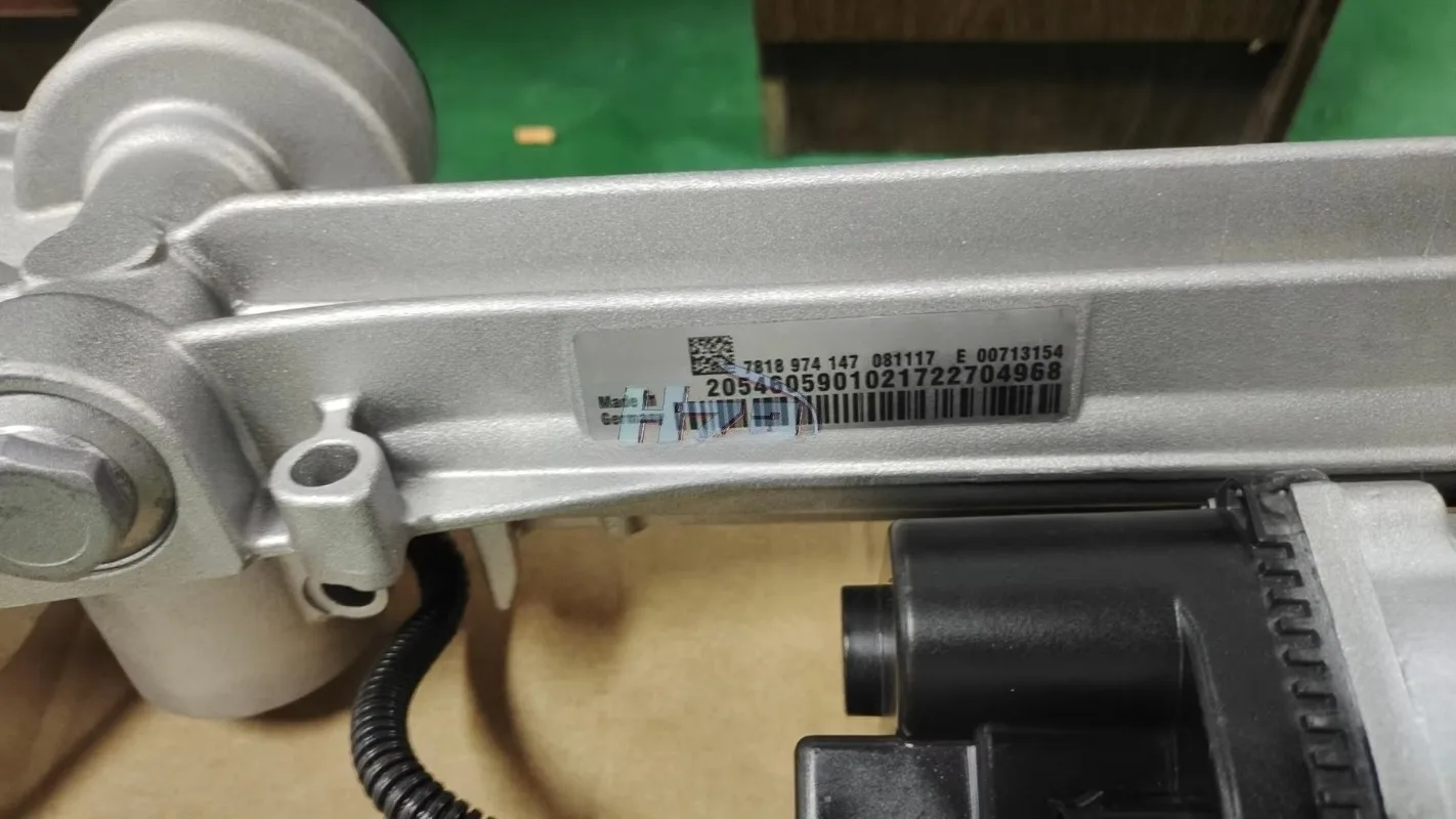 

Рулевая рейка с электроприводом LHD A2054602902 A2054600102 LHD для W205 4MATIC