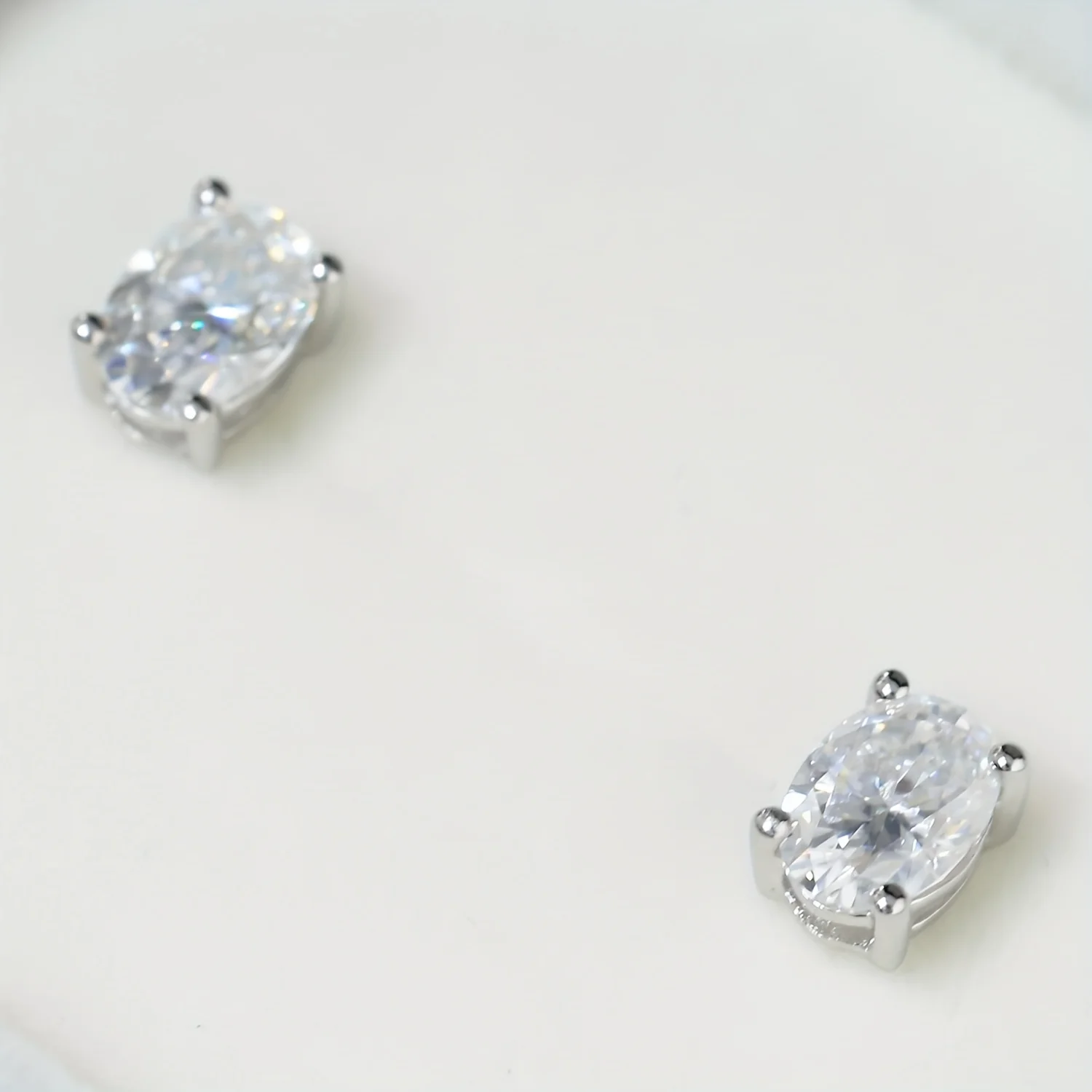 

AMGROCK Moissanite Stud Earrings for Women, 1CT/piece, S925 Sterling Silver, Hypoallergenic, Elegant Women's Jewelry Gift