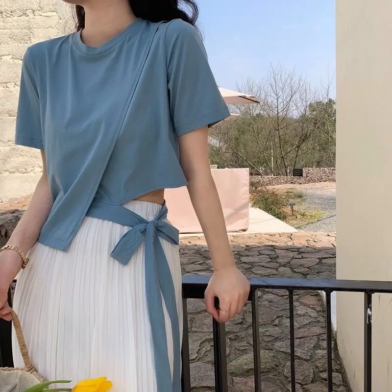 2026 New Asymmetric Cutout Waist Tie Up Cropped Top Designer Detail Trendy Streetwear Unique Style Summer Top for Women