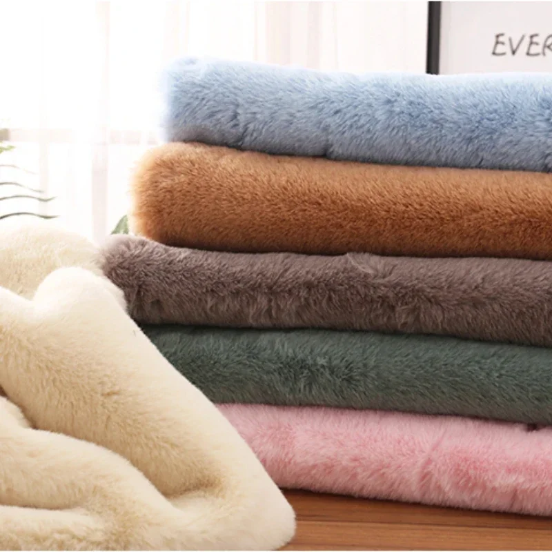 180cm Wide 2cm Pile Imitation Rex Rabbit Hair Plush Fabric Home Decoration Carpet Winter Clothing Coat Wholesale by Meter Sewing