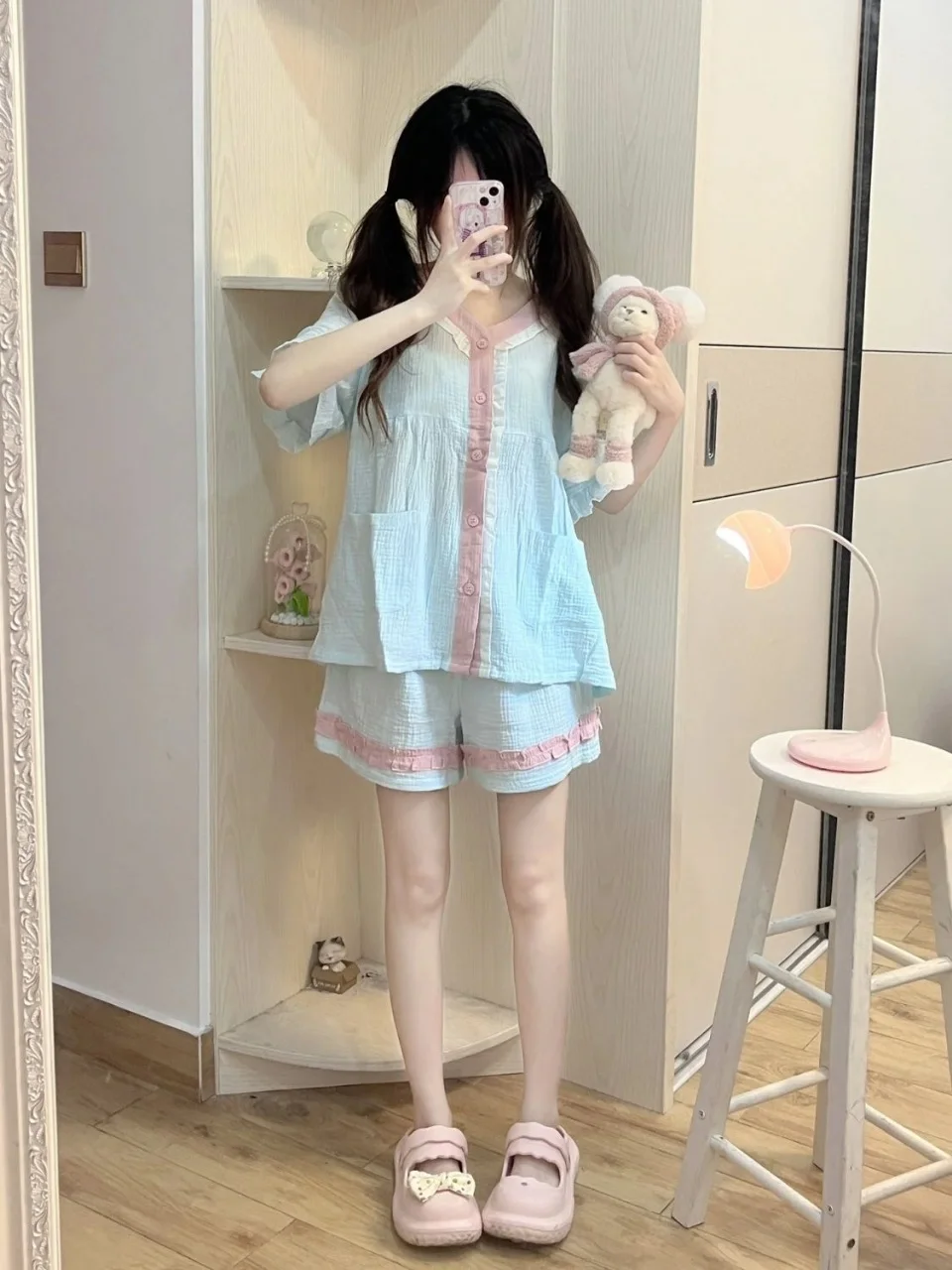 طقم بيجامة حلوة للسيدات باللون الأزرق الفاتح - بلوزة وسروال قصير الأكمام بأزرار سفلية، ملابس نوم كاجوال كاواي مناسبة للربيع والصيف #3