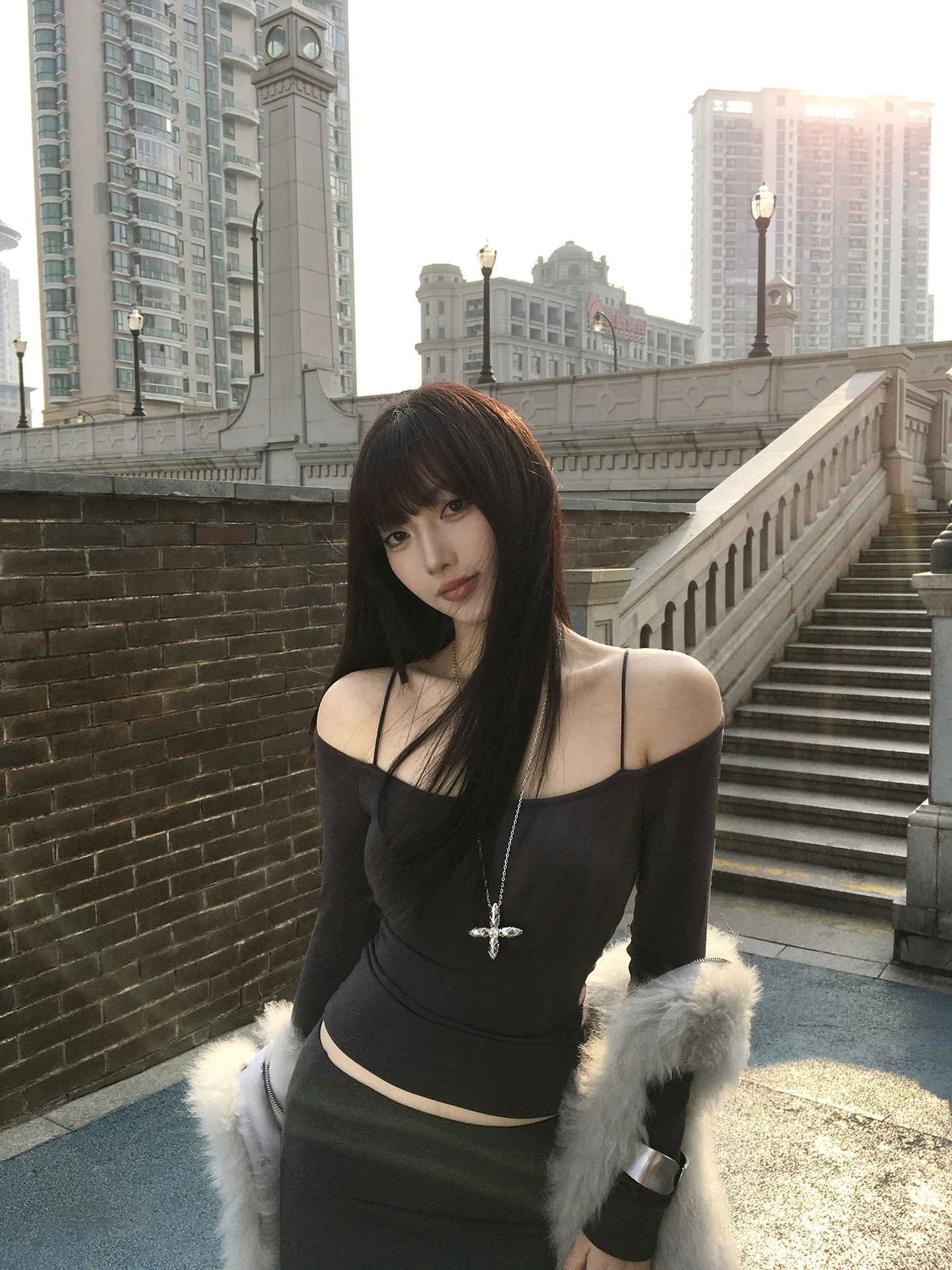 

Весенний комплект Ele Spring: топ на одно плечо и юбка с высокой талией для женщин – модный повседневный образ