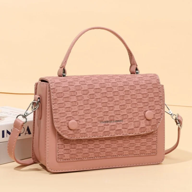 

Simple Minimalist Leather Tote Messenger Bag With Unique Design Large Capacity For Women Business Leisure And Spacious