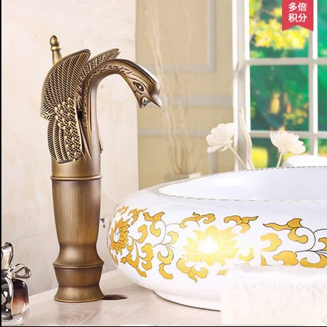 Antique Washbasin with Swan Gold and Raised Faucet for Hot and Cold