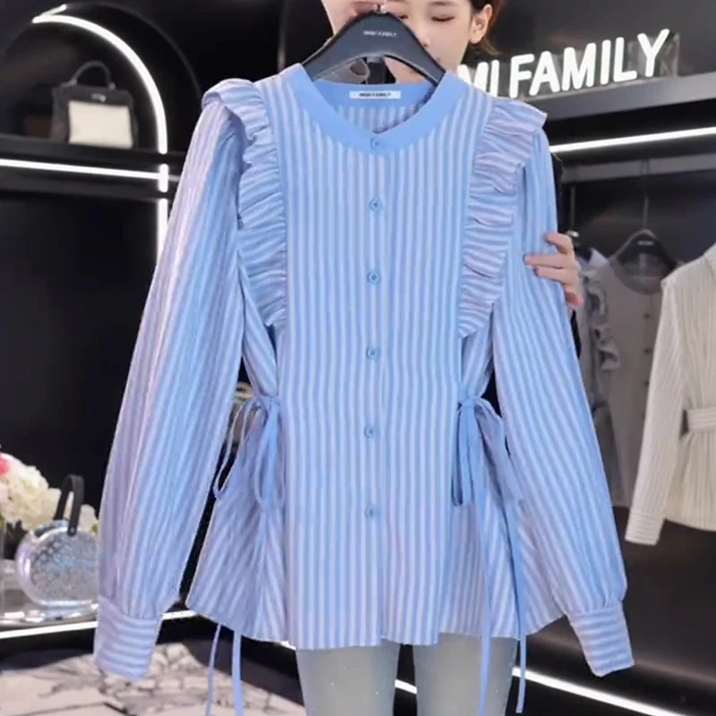

French style retro splicing striped V-neck long sleeved shirt 2025 spring new style chic temperament slimming trendy top