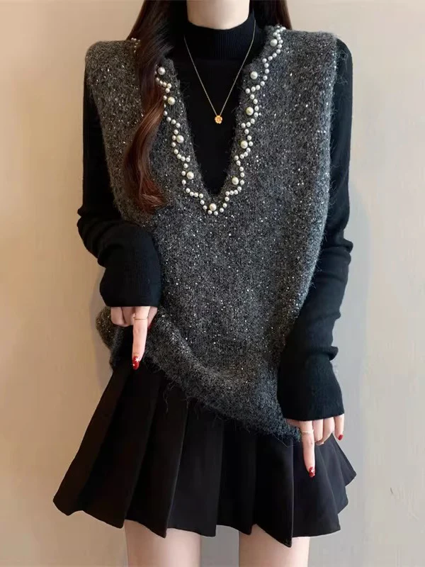 Elegant Grey Beaded V-Neck Knitted Vest Women's Fashion Fleece Inner Wear Pearl Decorated Oversized U-Neck Regular Length