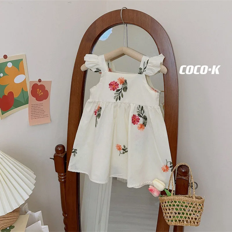 Little Girl Flower Flying Sleeves Summer Dress Korean Edition Western Style Casual Girl Embroidered Sleeveless Suspended Dress