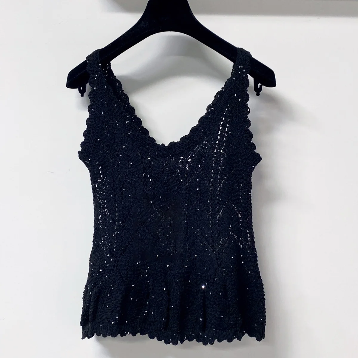 High Quality Women Hollow Knit Cami Tank Top V Neck Scalloped Trim Sleeveless Vest lyt26723134