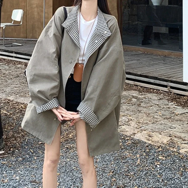 

Plaid Reversible Windbreaker Coat for Women, New Mid-length Casual Stand Collar Top for Autumn 2025.