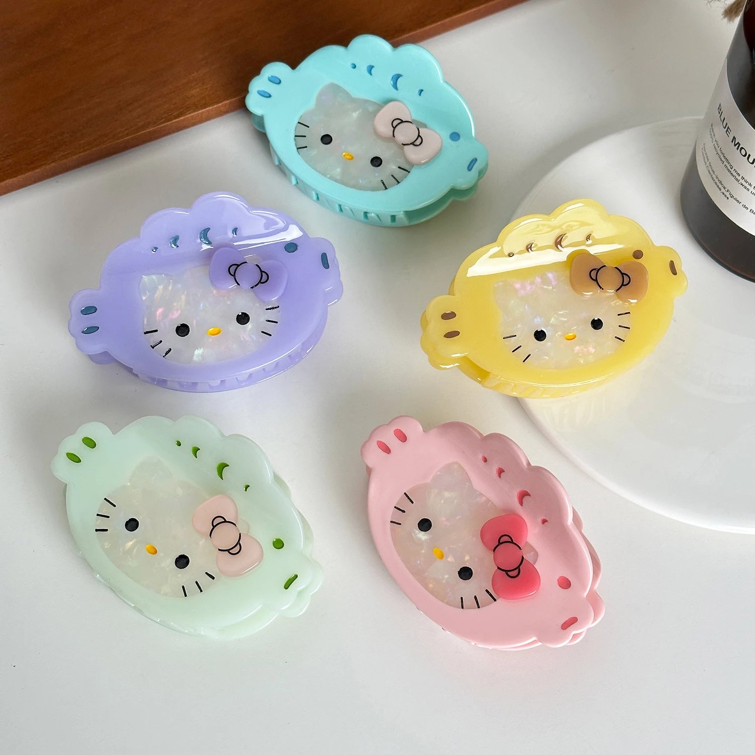 

Dowell Cute Silk Fish Cake Cat Grabber, Cartoon Girl Hair Clip, Sweet Hair Accessory
