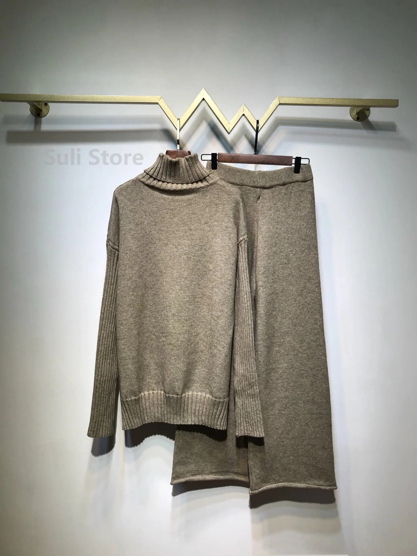 Sweater Set Warm suit for Women Winter Knitted Suits 2 Piece Set Soild Turtleneck Sweater + Loose Trousers Office Lady Suit