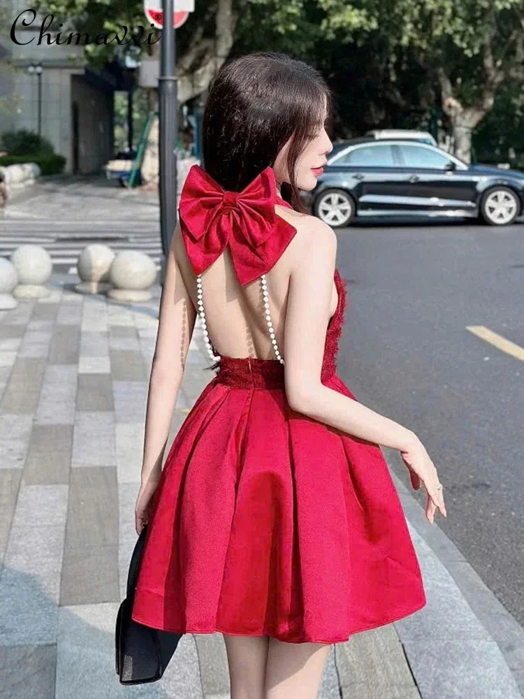 

Red Bow Halter Neck Evening Dress French Elegant Temperament Beaded Chain Backless High Waist Pleated Birthday Short Dress Women