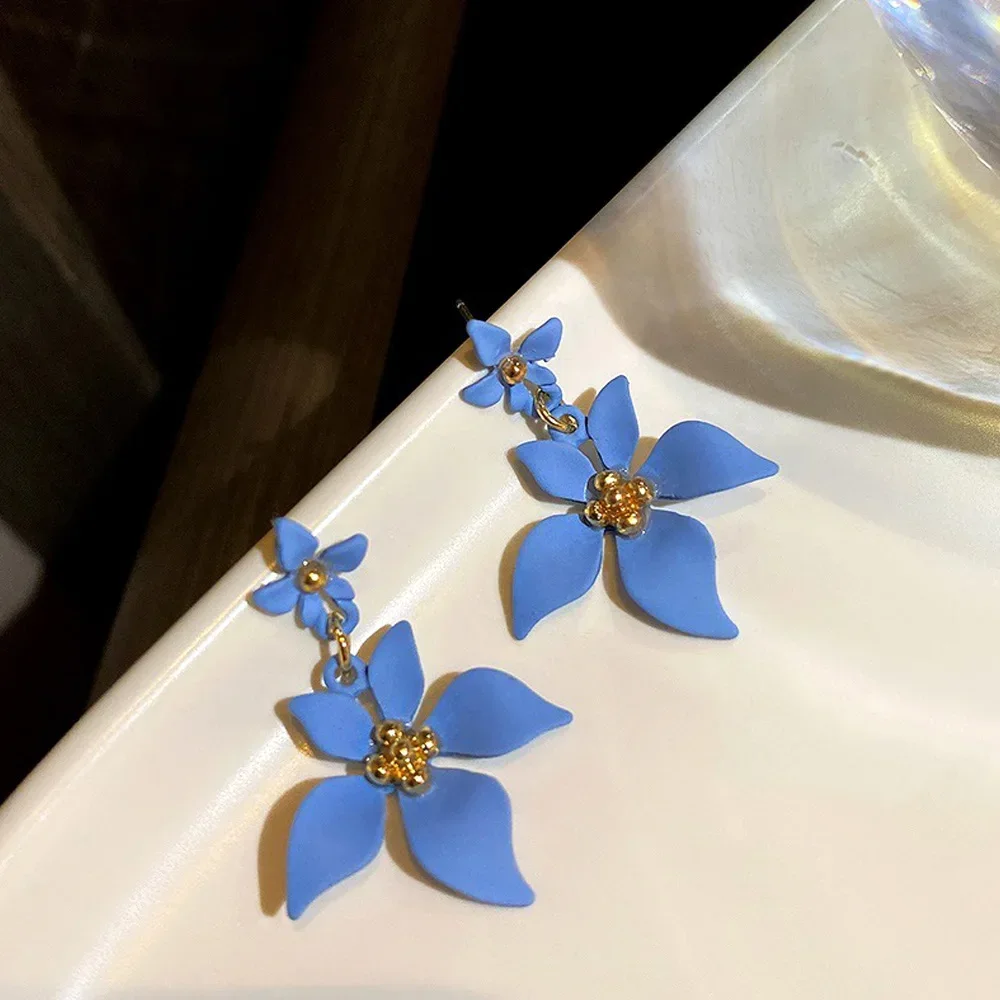 Sweet Flower Earrings For Women Fresh Four-petal Stereo Flower Stud Earrings Fashion Temperament 3 Colors Flower Earring