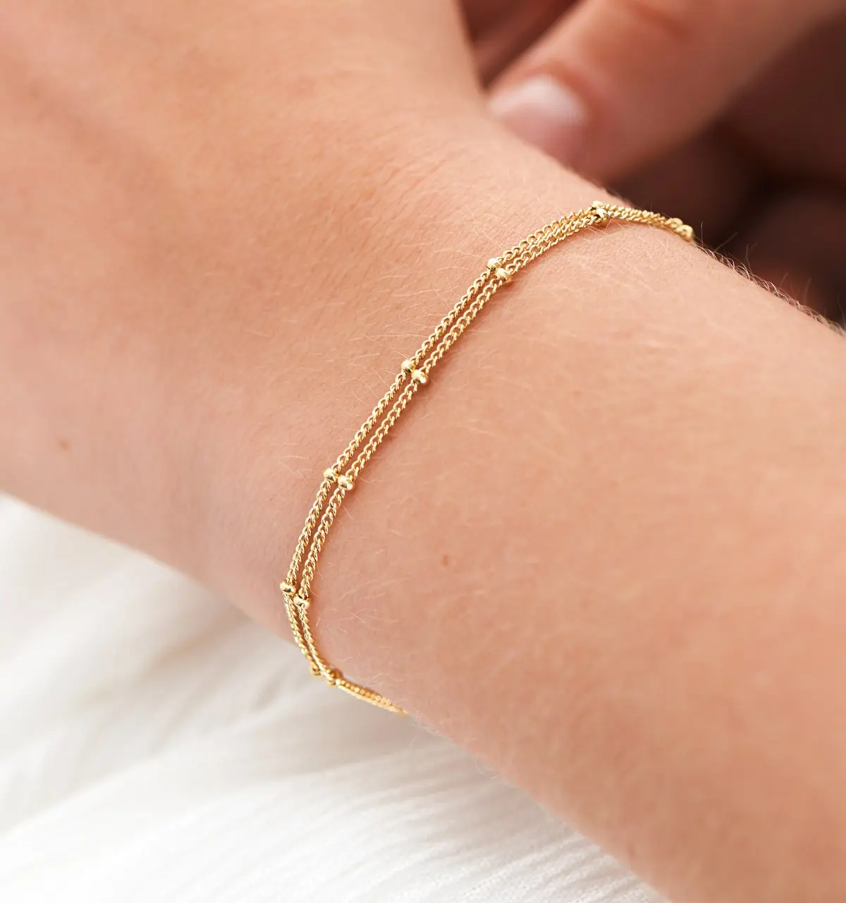 Edelstahl Perlen-Satellitenketten-Armband für Frauen Verstellbares Mehrschichtiges Dünnes Kettenarmband Einfaches Stapelbares Armband – Detail 7