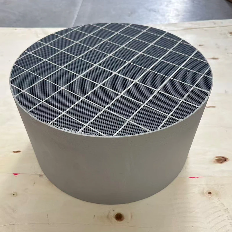330x305mm Silicon Carbide DPF Filter Substrate for Heavy Duty Trucks and Construction Machinery Diesel Particulate Filter Core