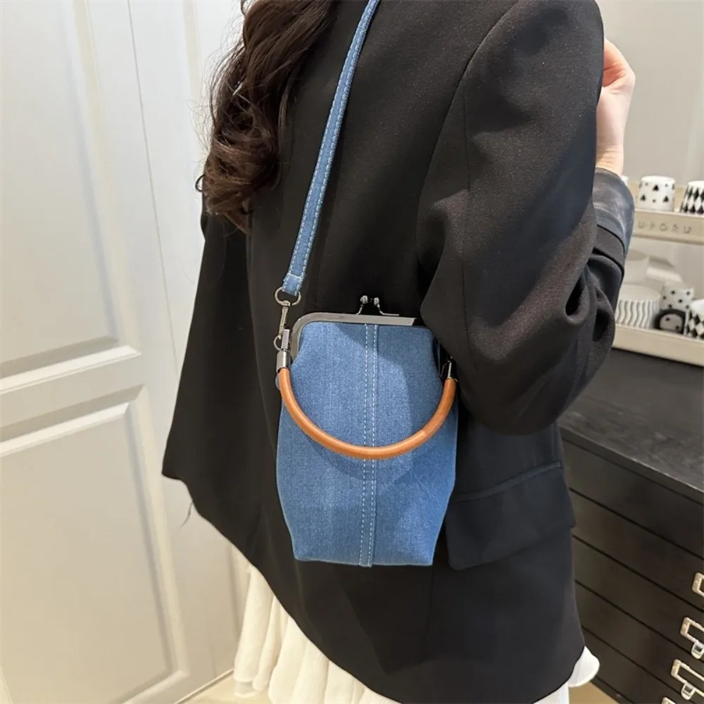 England Style Cloth Kiss Lock Shoulder Bag Solid Color Bucket Shape Crossbody Bag Korean Style Versatile Women's Handbag Travel