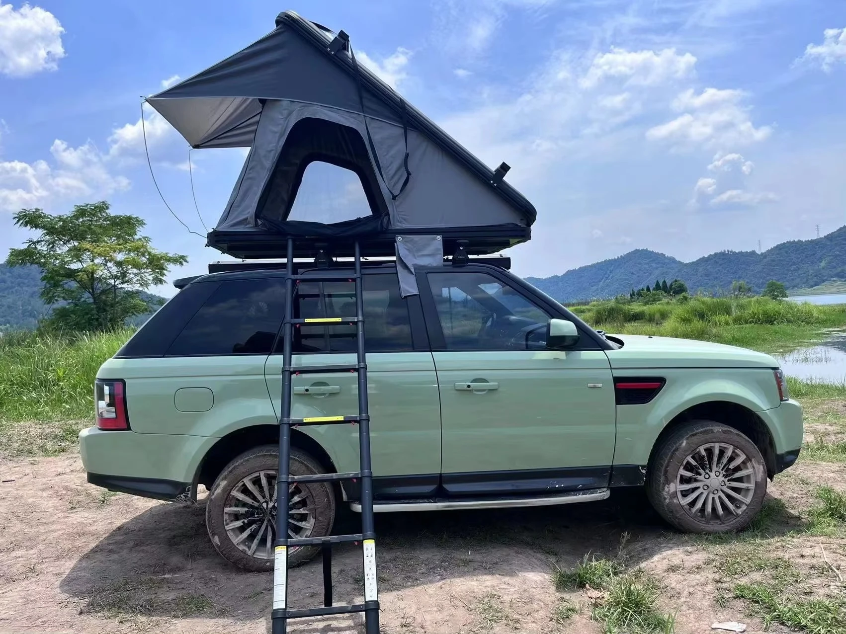 Factory Direct Sales Aluminum Cars Roof Top Tents Accessories Annex and Tarp Overland Roof Top Tents view 4