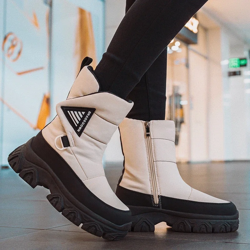 2026Winterlaars voor Dames Verdikte Pluche Warme Snowboots Dames Halfhoge laarzen Winter Hoge katoenen schoenen Platform Laars Botas
