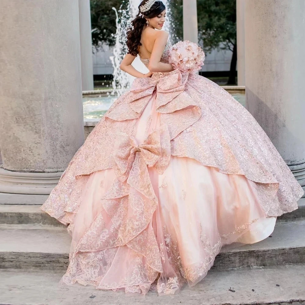 

Элегантное розовое платье Quinceanera с блестками - платье принцессы для выпускного вечера Sweet 16, с бантом для выпускных вечеринок