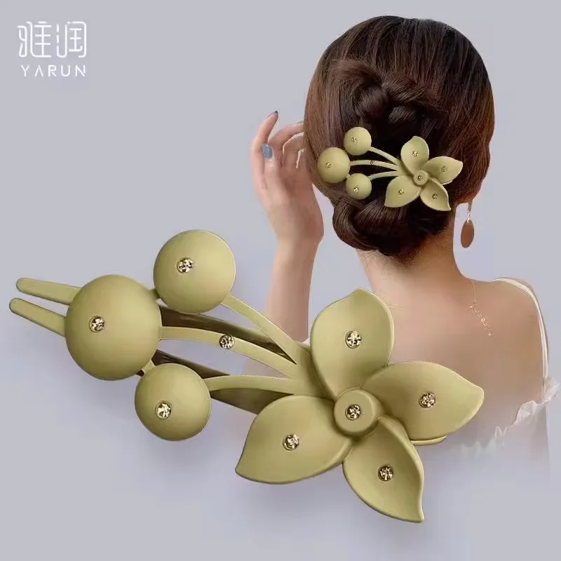 Hair Clips Fashion Matte Black Hair Claw Clips Non-Slip Hair Clamps Grab Elegant Hair Accessories Gentle Back Spoon