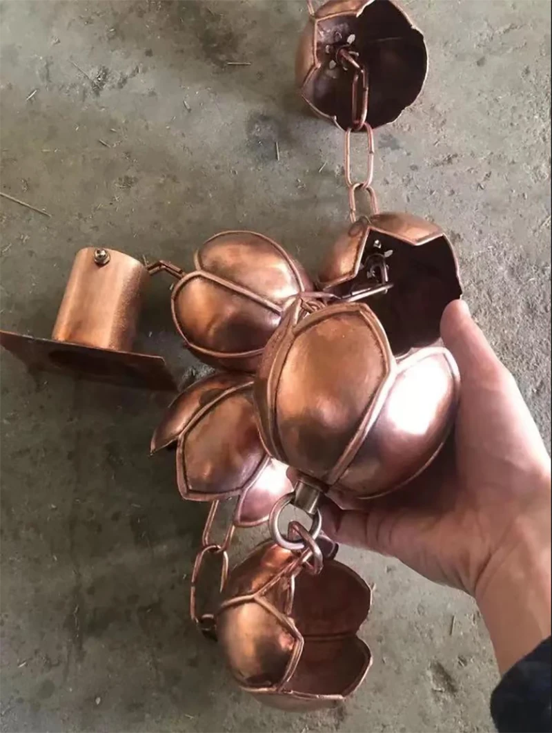 Picture 4: 2.6m Copper Lotus Rain Chain