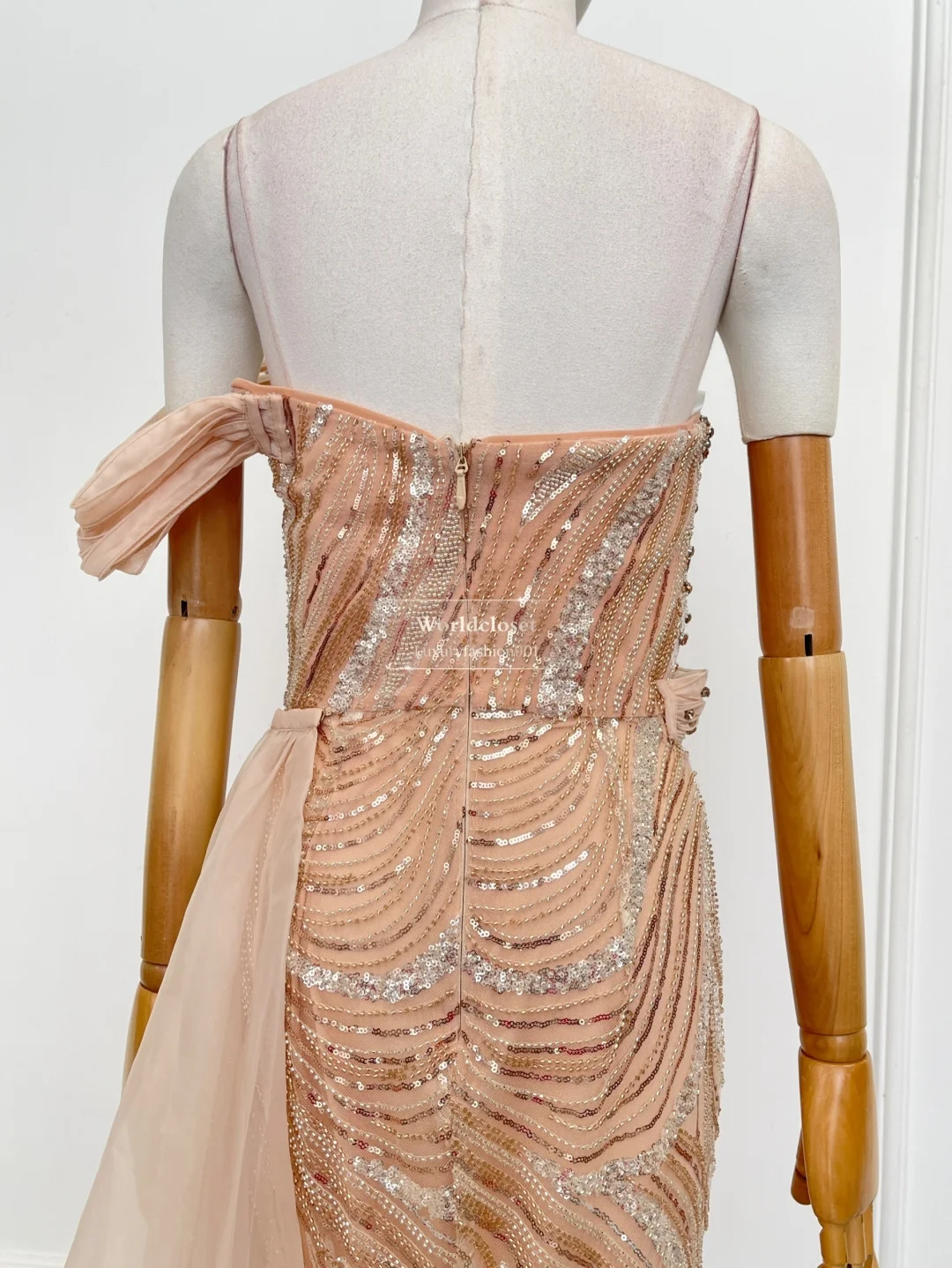 

2025 New Dusty Pink Sleeveless Pearls Sequins Beading Backless Tube Maxi Dresses for Party