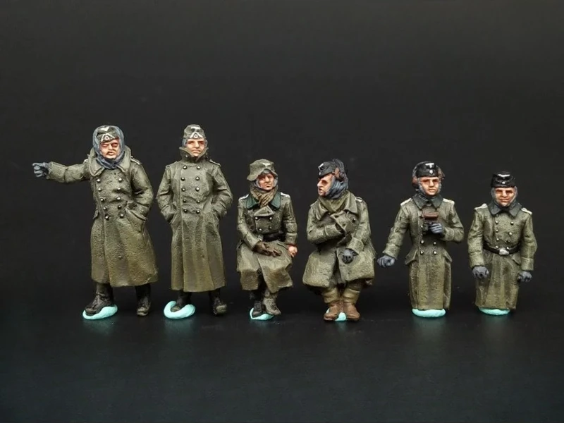 

1/72 Scale Diecast Resin Figure Model Kit WWII German Armored Forces in Greatcoats 6 Figures Unpainted